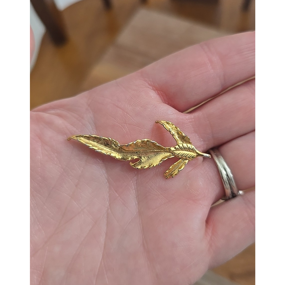 Vtg Gold Toned Metal Leaf Shaped Stampings Textured Necklace Pendent Jewelry - Picture 5 of 5